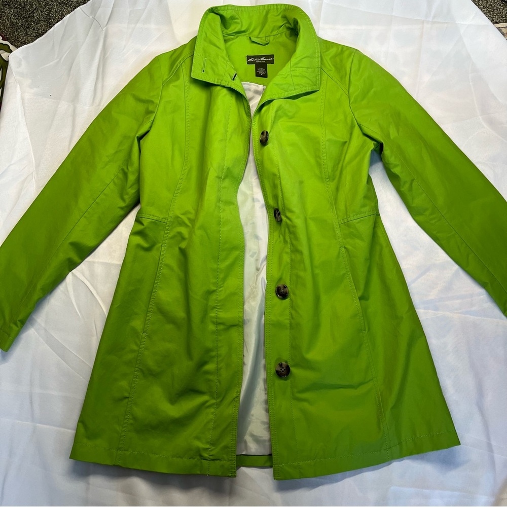 Eddie Bauer green button-down trench coat size medium